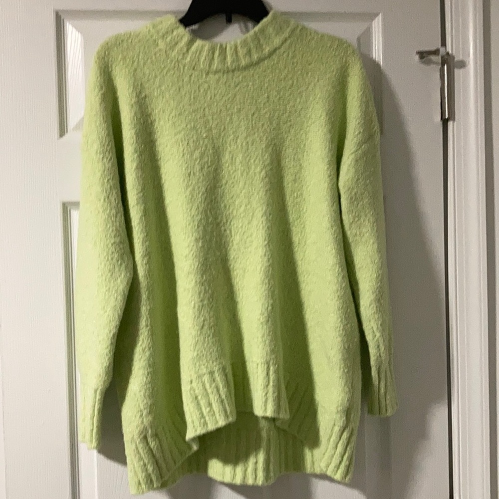 Old Navy sweater